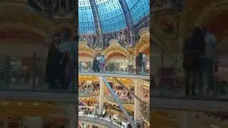 Paris, Galeries Lafayette Haussmann, 😊🗼🌊🚙🚞🌳France