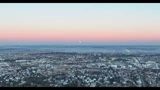 Magischer Vollmond &uuml;ber Reutlingen - von der Achalm im Morgengrauen
