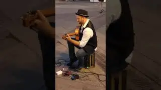 Street Guitarist / Уличный Гитарист