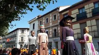 Gigantes y Cabezudos Alcalá De Henares Ferias 2018(1)