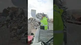 AT THE SCRAP YARD!!! UNLOADING TRAILER!!! #metal #pov #fyp #money #subscribe #like 