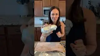 Crock Pot Baked Potatoes = holiday meal hack! #HolidayCooking #SlowCookerHacks