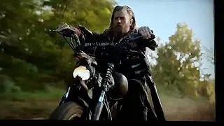 Outsiders 2x11 ( Lil Foster en su moto )
