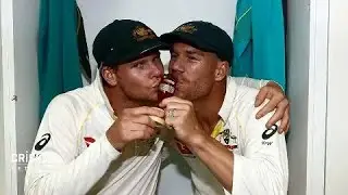 Ponting lifts the lids on dressing room celebrations