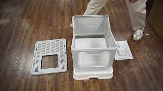 Anti-Splashing Cat Toilet Foldable Cat Litter Box with Lid by Homeppets