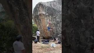 Hueco Wall V3 - Black Mountain