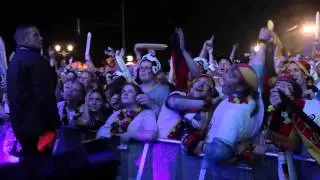 Deutschland   Brasilien 7 1  Halbfinale WM 2014 auf der Fanmeile in Berlin