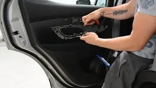 Nissan Qashqai door panel removal