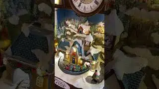 Bree&rsquo;s Cuckoo Clock Playing Christmas Songs: Clock Christmas Ambience