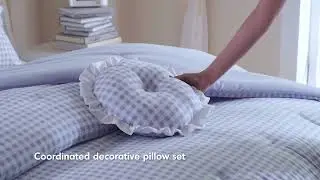 The Gingham Design Comforter Set
