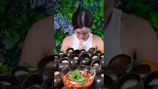 asmr घोंघी😍 खाना👄 | snail eating ❤️ #youtubeshorts #shortsvideo #shortsfeed #shortsviral #shorts