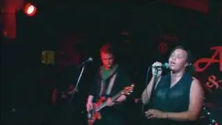The Glass Gods - Footsteps (Synced Audio)