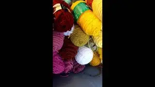Yarn Haul from a Friends Destash! 😍