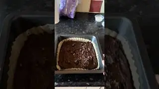 அம்மாக்குத்தான் morning-ல school task சொதப்பல் நினைச்ச time 🤭Brownie taste செம்ம super #shorts #uk