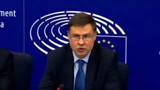 European Commission rejects Italy's proposed budget