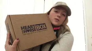 Unboxing a Heart to Horse Box!