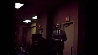 Ron Wright, Sr. speaking at an A. L. Williams conference.