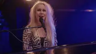 Susanna 'Under Water' LIVE VIDEO