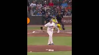 Mic&rsquo;d up Kershaw is a different level of fun 🤣