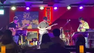 Fretless Bass Solo @ Riverside Music Cafe Taipei - MTD Fretless Bass 534-22