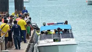 Over 20 people die after Thai tourist boat capsizes