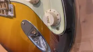 Fender Limited Edition '60 Stratocaster - Journeyman Relic - Faded Aged 3-Color Sunburst