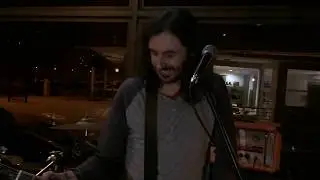 Tribute to Malcolm Young. Sound like AC/DC