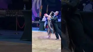 Вот как они начинают фокстрот 🤟 #танец