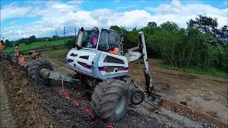MENZI MUCK A91 & HYDREMA 912 & CATD6K