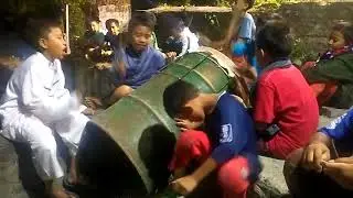 Beraninya kroyokan