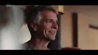 Johannes Flöck im TV beim NDR COMEDY CONTEST