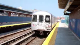 MTA IND Rockaway Pk: Broad Channel bound R46 (S) Shuttle leaving Seaside (B105 St)