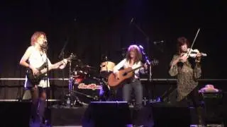 The Tipsy Chicks-Kim Carson  