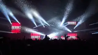 David Guetta - Play Hard [HD] (2016 live @ Hans-Martin-Schleyer-Halle | Stuttgart)