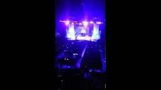Babyface Opens The Ford Neighborhood Awards 2015