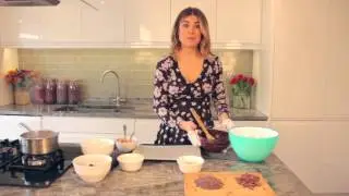 Making Vegan Chocolate Bark using raw cacao with Madeleine Shaw