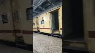 Train No 02832 Bhubaneswar Dhanbad Special Fare Arrival With Diesel Locomotive  #BSB #indianrailways