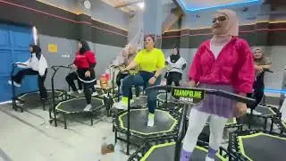 olahraga yang lagi viral #trampolin #trampolineworkout #dance #cardioworkout #subcribemychannel