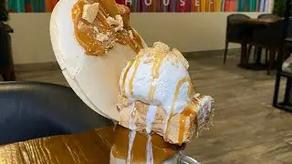 Crazy Milkshake with Dulce De Leche! 😋🍨🥛🍫 #shorts