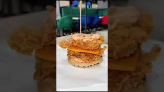 Pakistan fast-food yummy zinger burger #food#foodie #fastfood #bmw #zingerburger