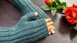 Knitting half gents gloves with straight needle