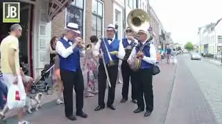 Swinging Jazzband inhuren of boeken? - Artiestenbureau JB Productions