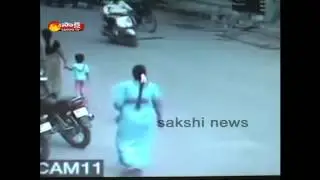Chain Snatchers Hulchul in One Day in Hyderabad