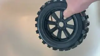 GIANT GRIP Reifen auf MadMax Extreme Felgen f&uuml;r Losi und HP