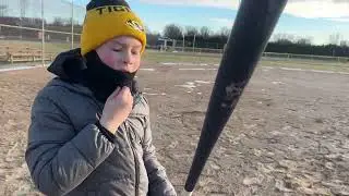 Blitzball bat Show Down Round 3! Light Blue Blitzball bat vs. USA Baseball bat @BlitzKing15