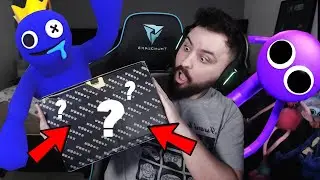 ABRINDO UMA CAIXA SECRETA E MISTERIOSA DO MONSTRO AZUL BAB&Atilde;O!! (RAINBOW FRIENDS) - INCR&Iacute;VEL