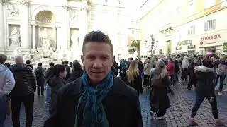 Твоя темная ночь души пытается сделать тебя сильнее.