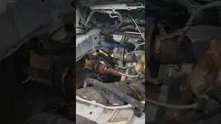 2019 Lincoln MKC Engine out the top