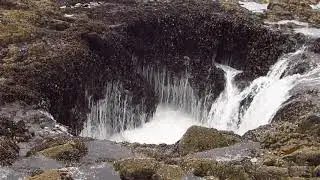 Cool and very dangerous Thor&rsquo;s Well. Oregon coast.