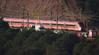 Spain: Rescue efforts continue as death toll rises in C&oacute;rdoba train crash